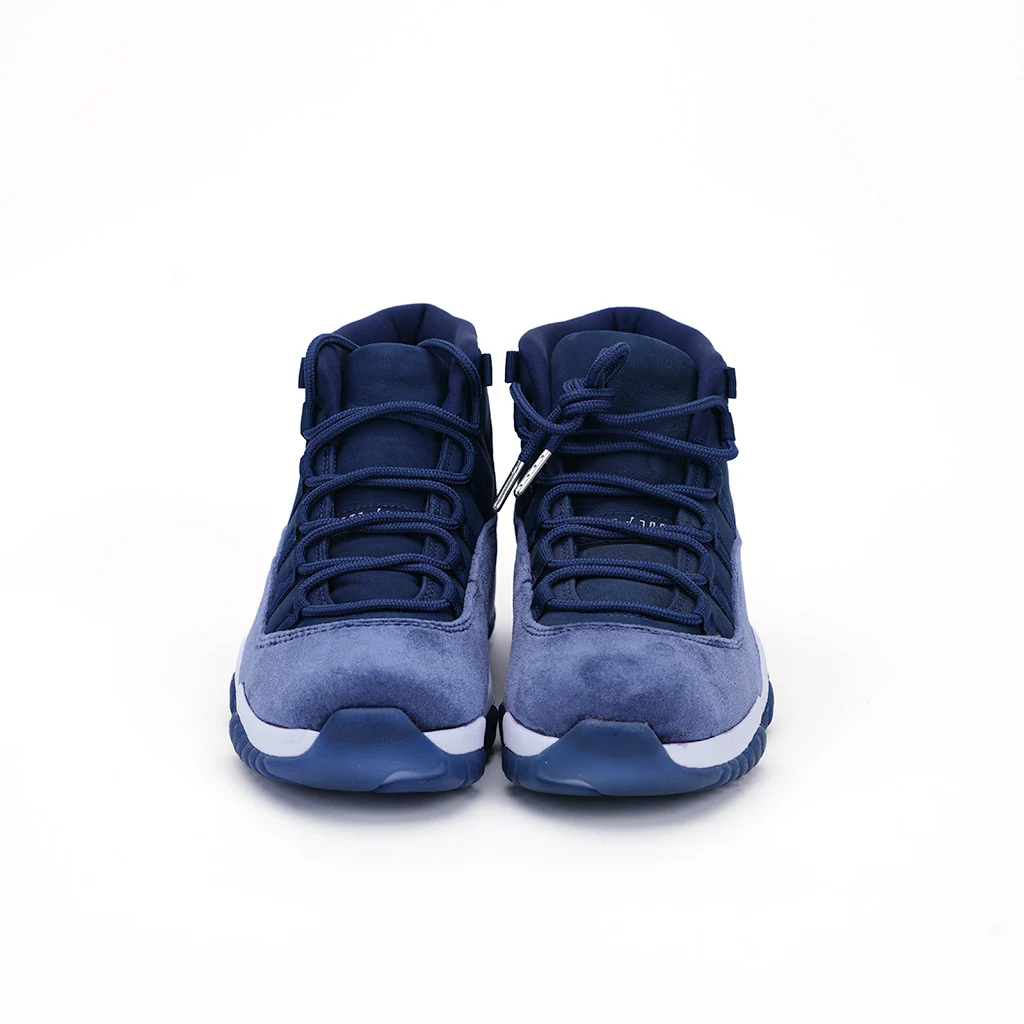 Nike Air Jordan 11 Midnight Navy Size 7.5 w New - Image 3