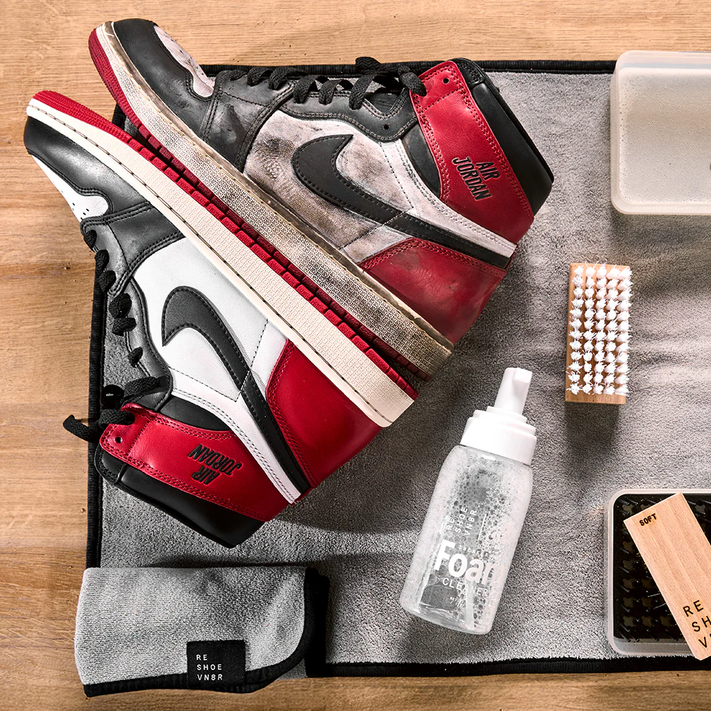 OXICLEAN SNEAKER + HAT FOAM CLEANING KIT - Image 2