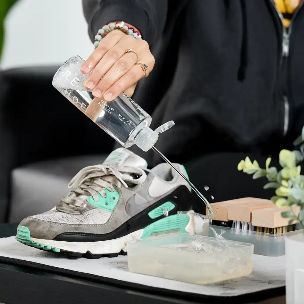 PREMIUM SHOE CARE KIT - Image 2