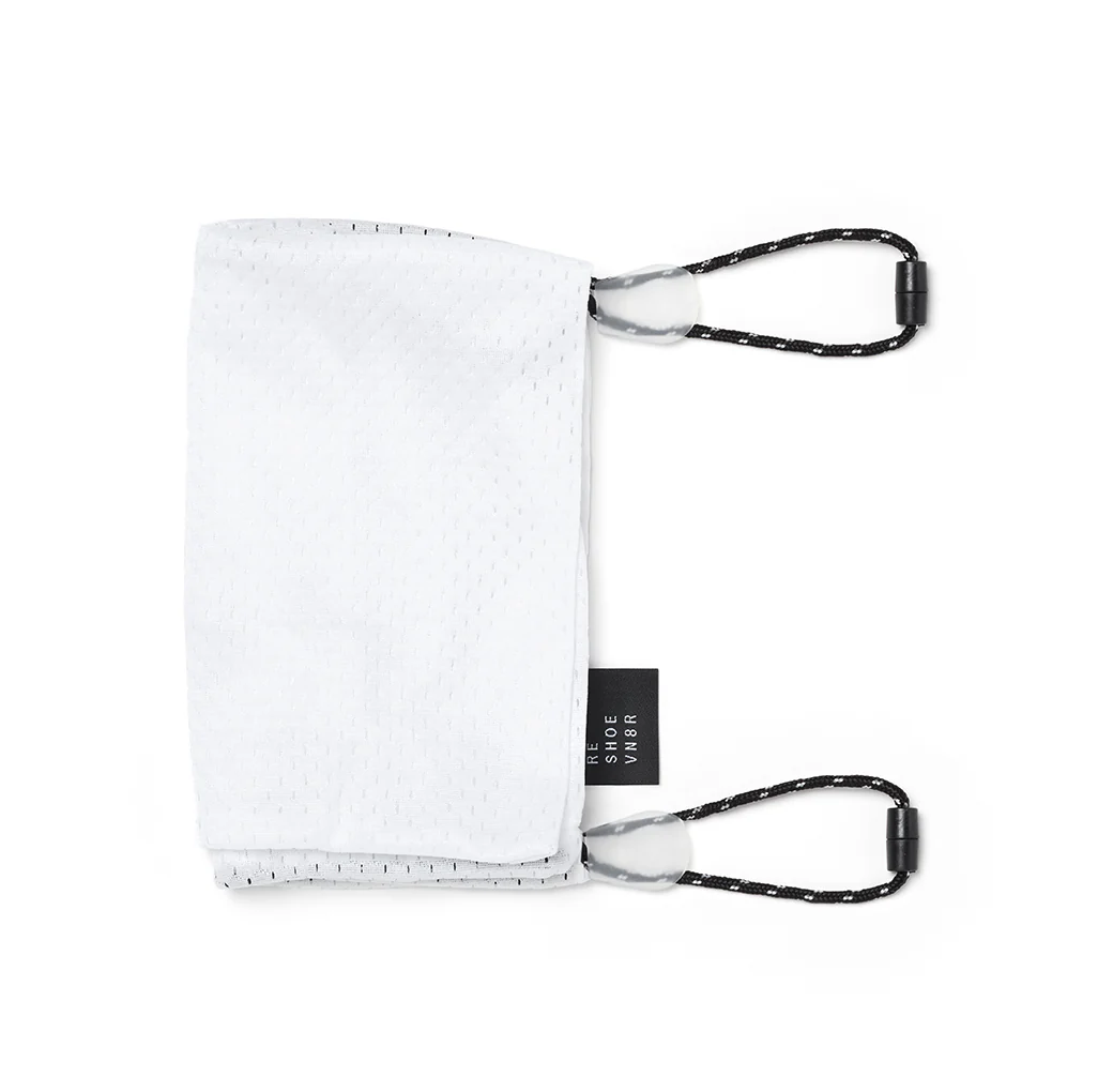 SNEAKER LAUNDRY BAG - Image 5