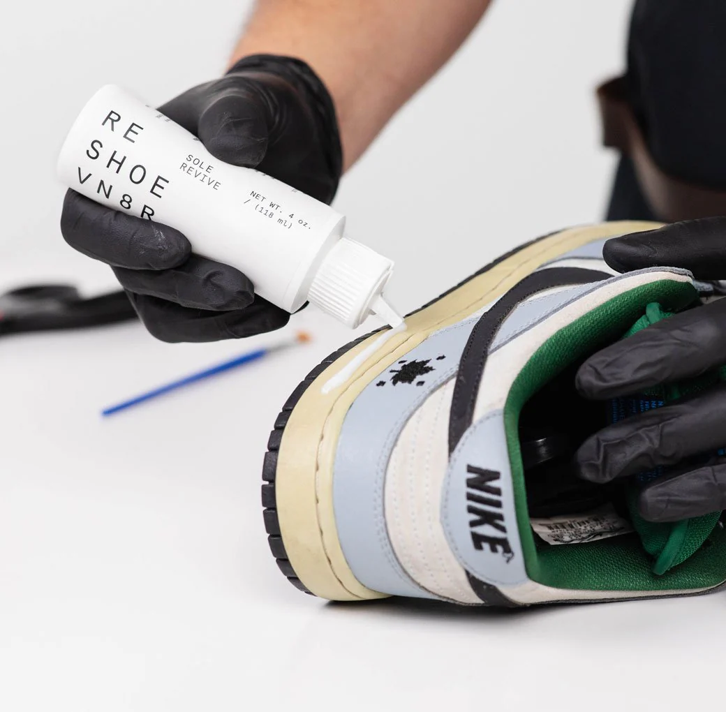 SOLE REVIVE (UNYELLOWING TREATMENT) - Image 9