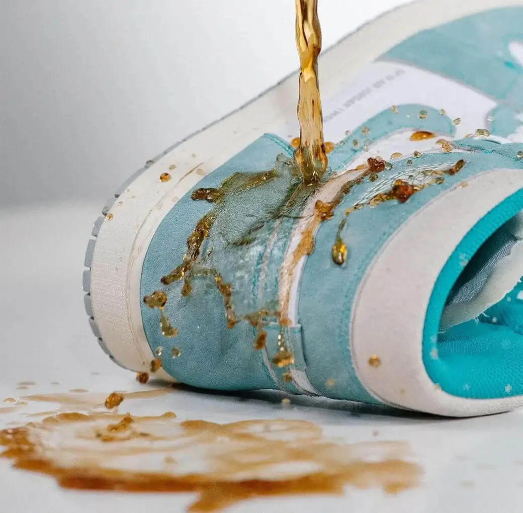 SHOE WATER + STAIN REPELLENT - Image 3