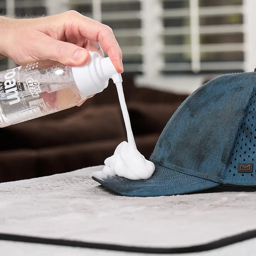 OXICLEAN SNEAKER + HAT FOAM CLEANING KIT - Image 8